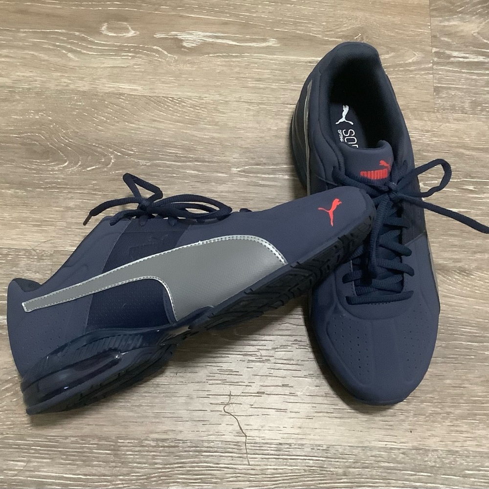 Puma Men's Navy and Gray Sneakers